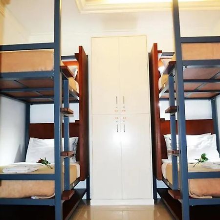 Townhouse Oak Makati Manila Near Pnr Pasay Evangelista Formerly Vip Suites San Pedro Makati Exterior foto