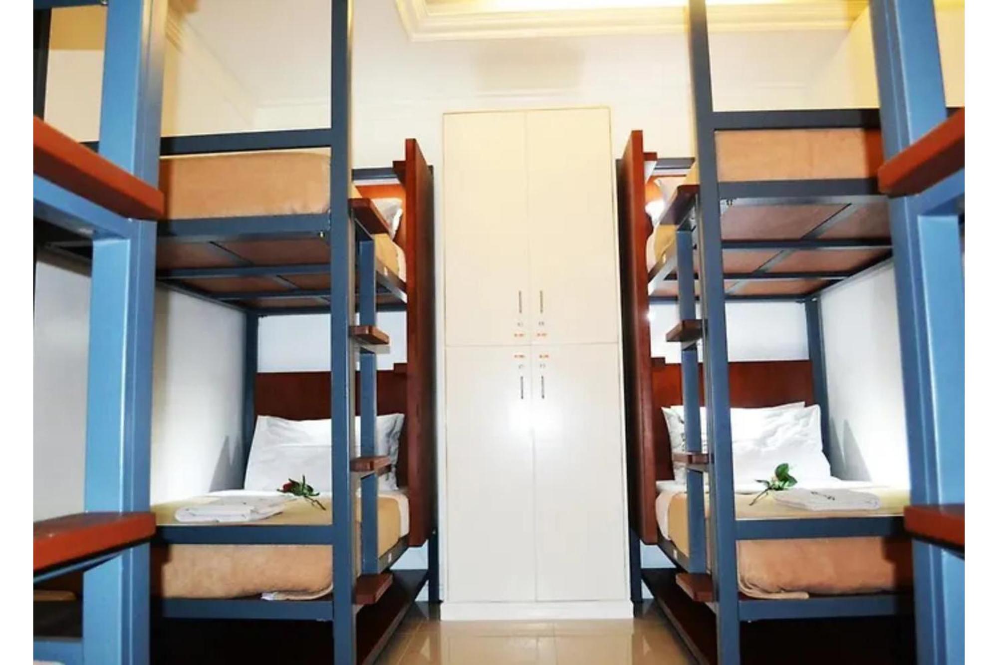 Townhouse Oak Makati Manila Near Pnr Pasay Evangelista Formerly Vip Suites San Pedro Makati Exterior foto