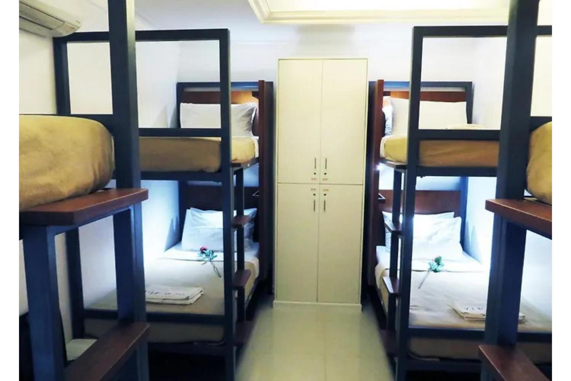 Townhouse Oak Makati Manila Near Pnr Pasay Evangelista Formerly Vip Suites San Pedro Makati Exterior foto