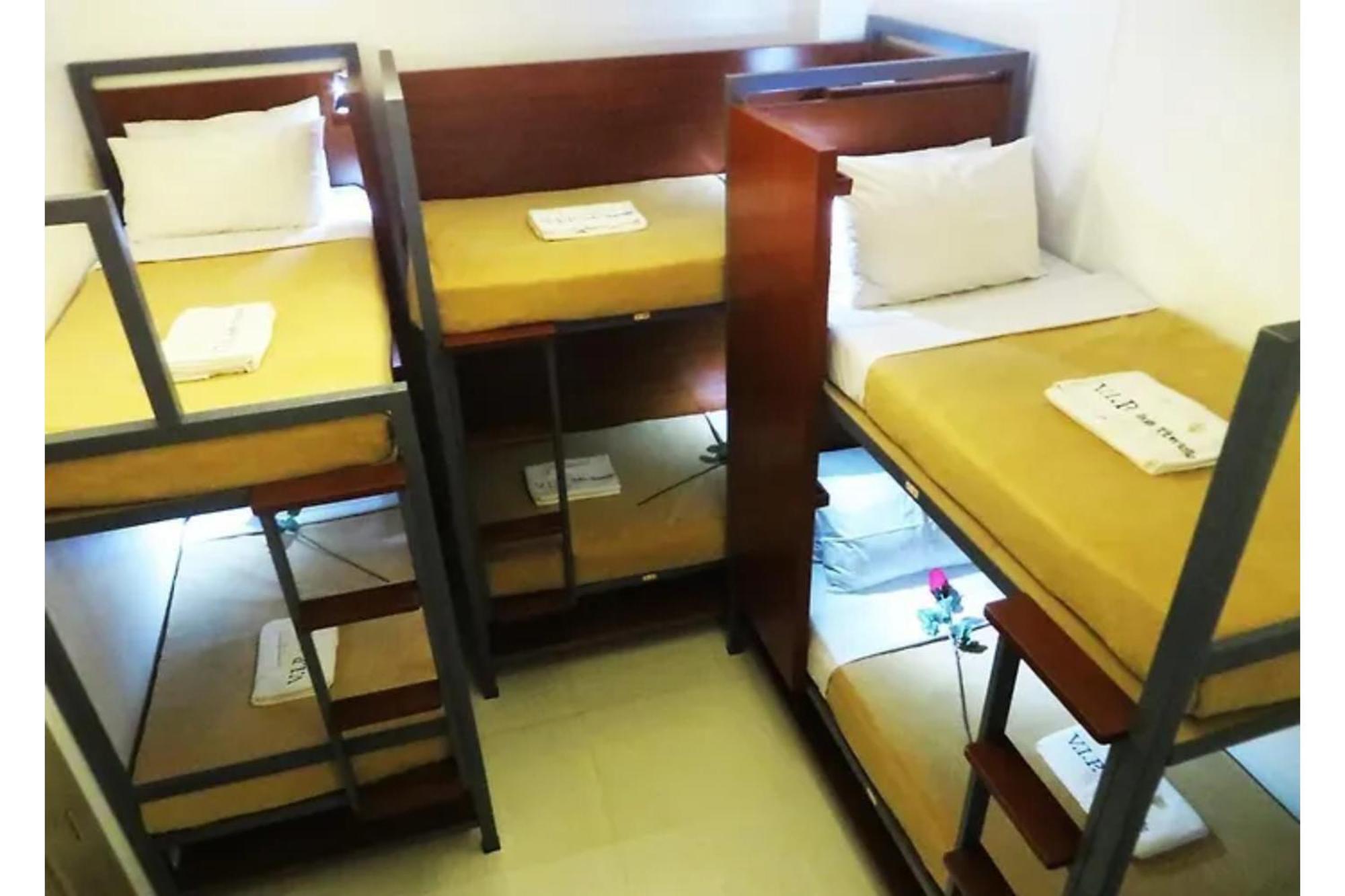 Townhouse Oak Makati Manila Near Pnr Pasay Evangelista Formerly Vip Suites San Pedro Makati Exterior foto