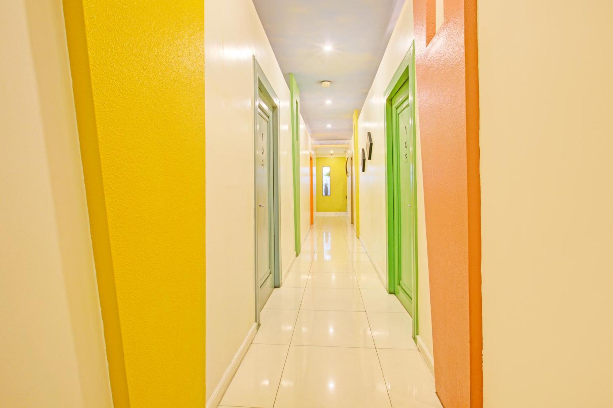 Townhouse Oak Makati Manila Near Pnr Pasay Evangelista Formerly Vip Suites San Pedro Makati Exterior foto