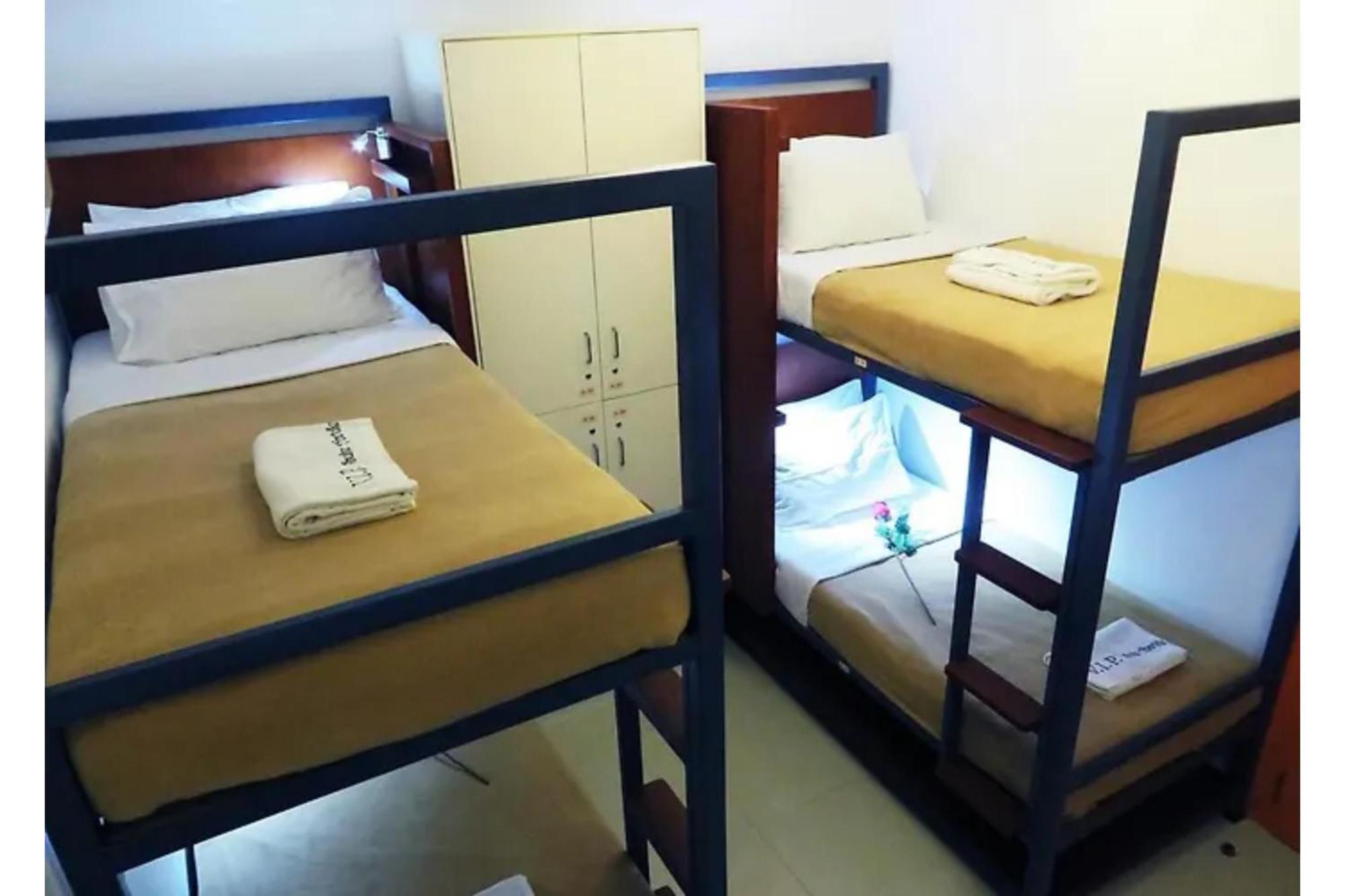 Townhouse Oak Makati Manila Near Pnr Pasay Evangelista Formerly Vip Suites San Pedro Makati Exterior foto